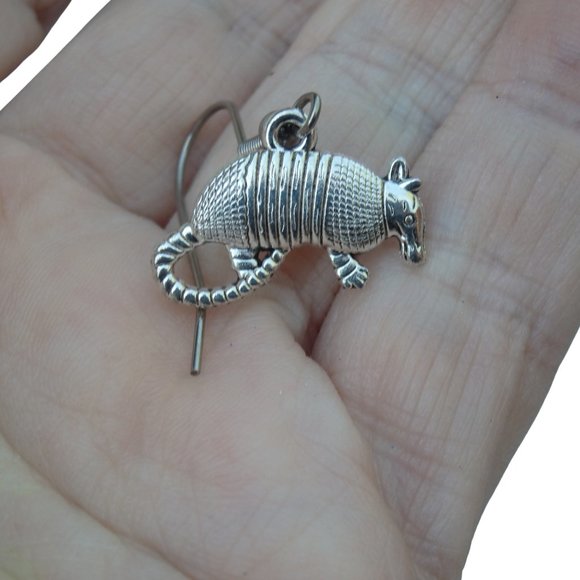 Armadillo Earrings 4067 - Picture 4 of 5